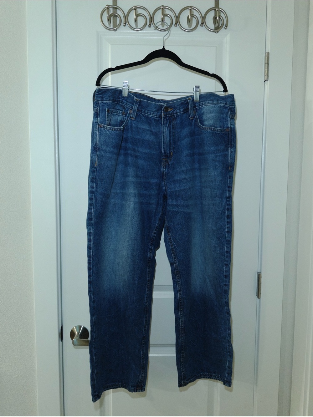Old Navy Men's Relaxed Fit Blue Denim Jeans